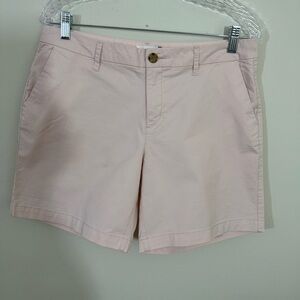 Old Navy sz 10 shorts in a soft pink. Nice medium weight fabric